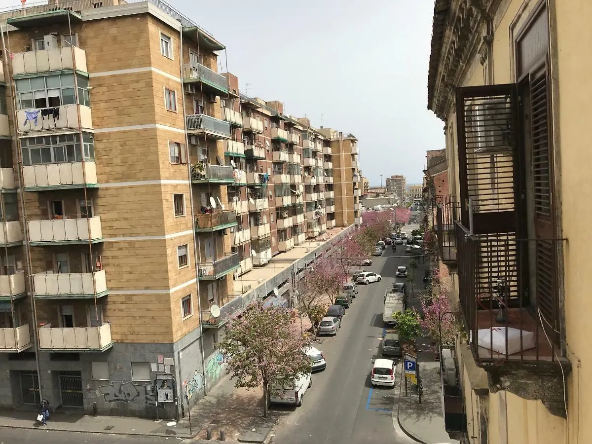 Casa Serena Катания Гостевой дом